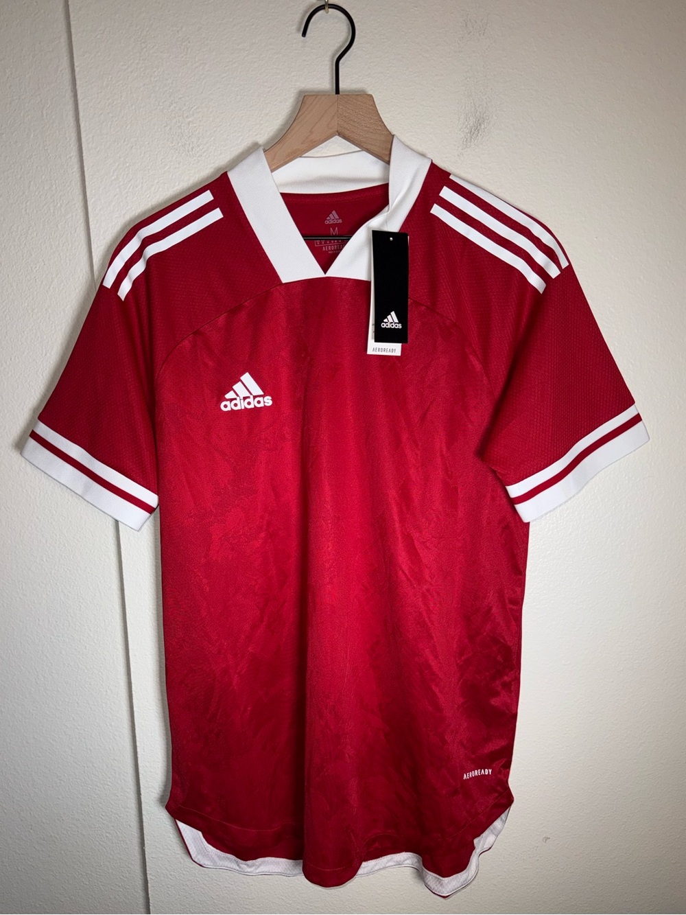 NWT ADIDAS Men’s Gray and White Aeroready Performance Soccer Jersey M